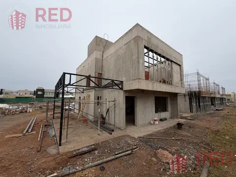 Casa en Venta en Plottier, Confluencia