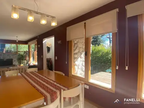 Casa en Venta en Los Volcanes, Villa la Angostura