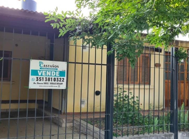 Casa · 150m² · 4 Ambientes · 2 Cocheras