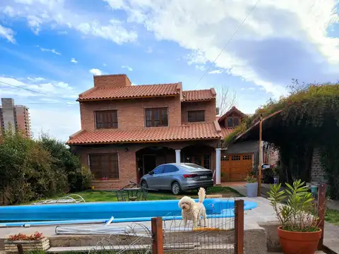 Casa en Venta en Área Centro Este, Neuquen