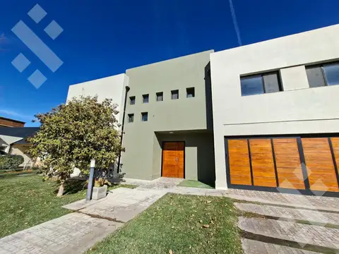 Casa en Venta en Neuquen, Confluencia