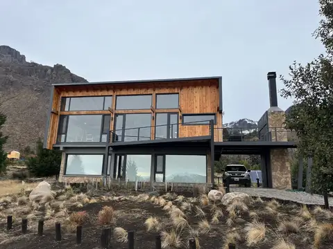 Casa en Venta en San Martin de los Andes, Lácar