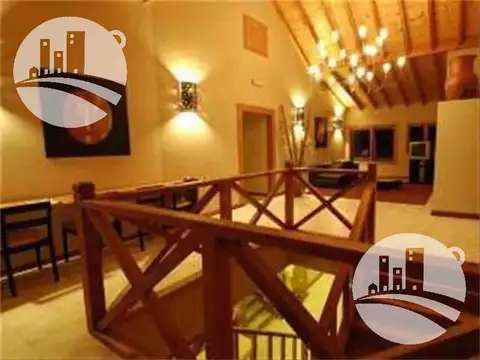 Hotel en Venta en Villa la Angostura, Los Lagos