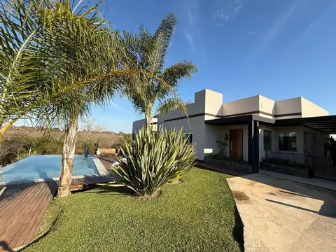 Casa en Venta en Villa San Jose, Colón