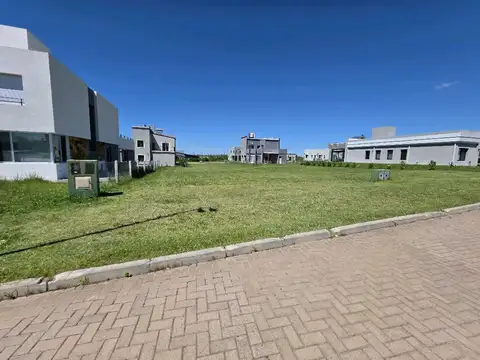 Terreno en Venta en Concepcion del Uruguay, Uruguay