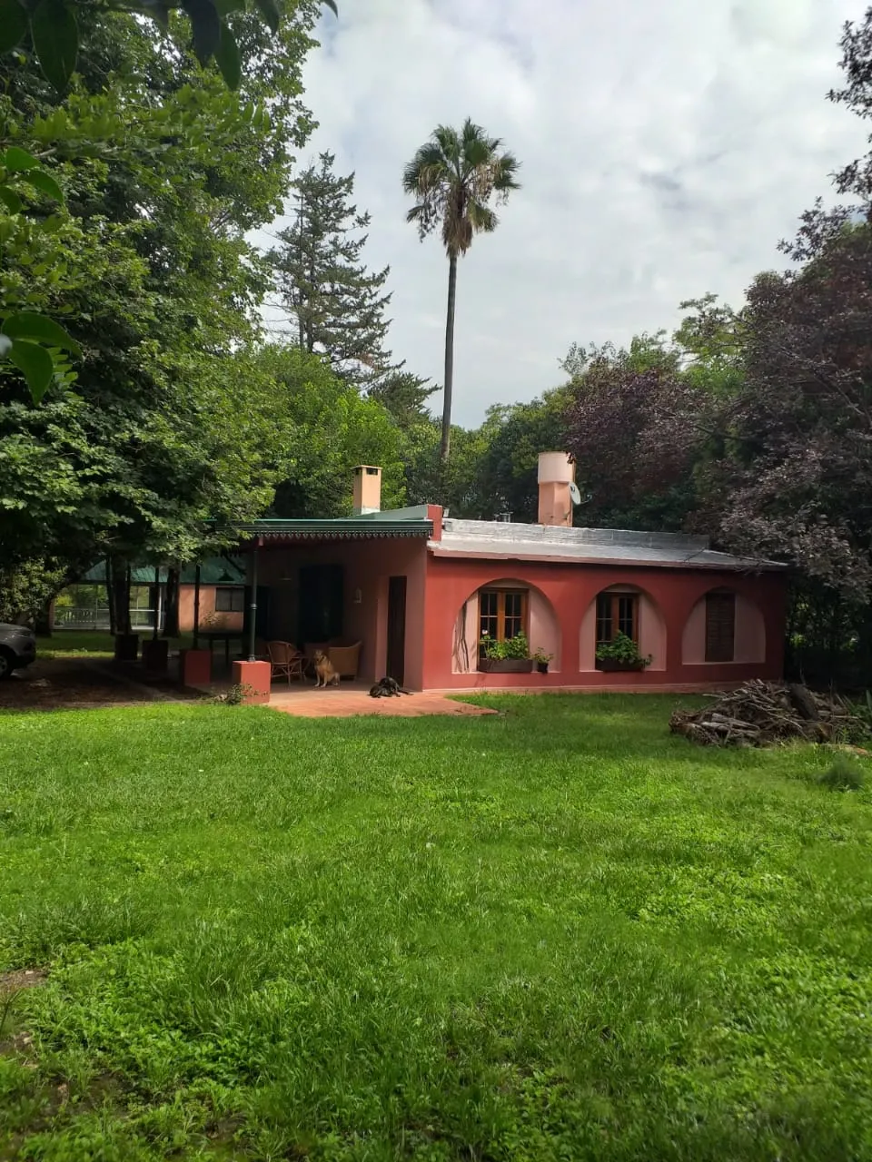 Casa de Campo en Venta La Granja 14.000 m² de Terreno con Pileta y Quincho
