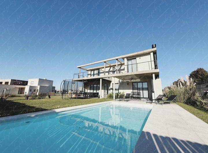 Casa · 175m² · 5 Ambientes