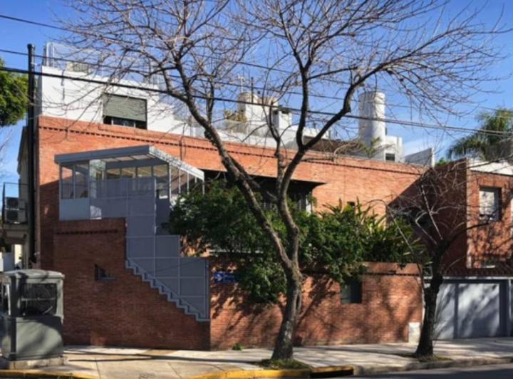 Casa · 191m² · 6 Ambientes · 1 Cochera