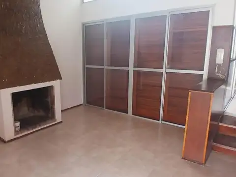 Casa en Alquiler en Maza, Maipú
