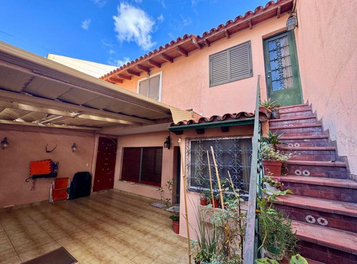 Casa · 113m² · 4 Ambientes · 1 Cochera