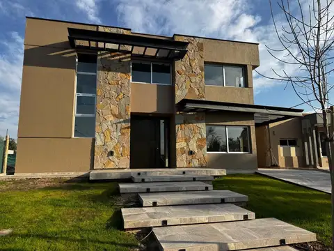 Casa en Alquiler en Maipu, Maipú
