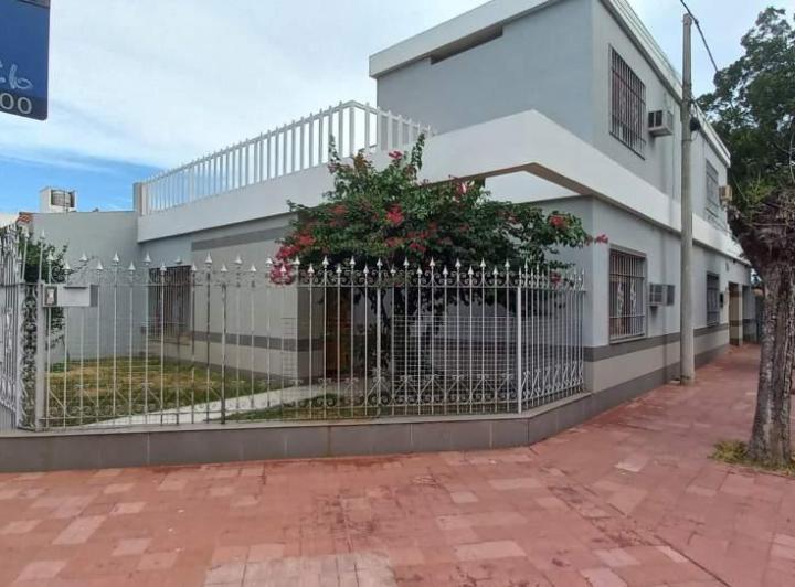 Casa · 8 Ambientes