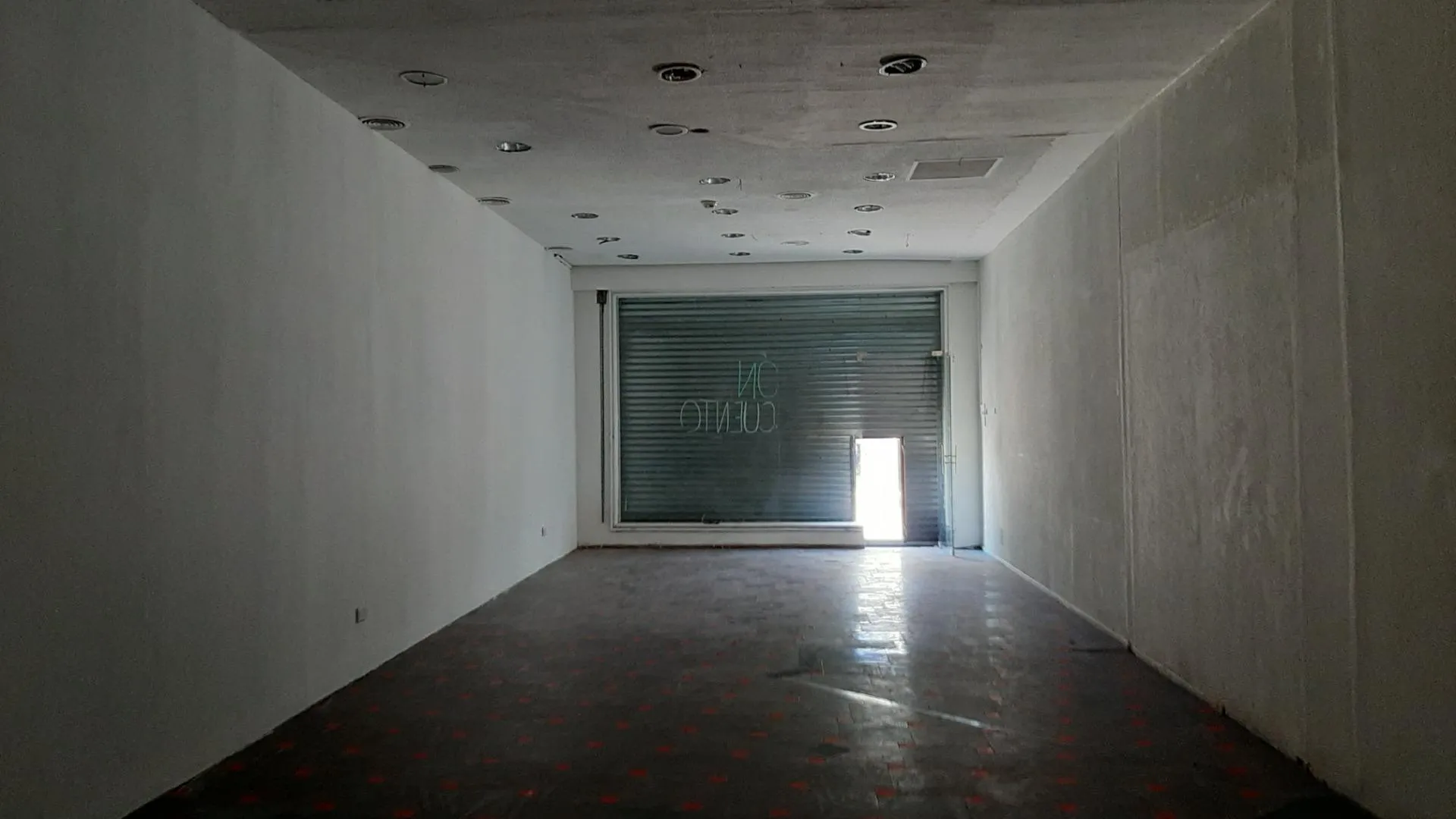 LOCAL COMERCIAL ZARATE - CENTRO