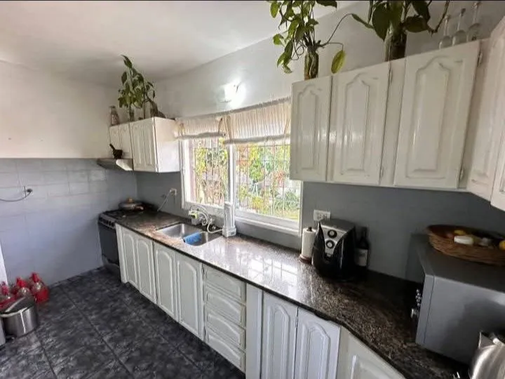 VENTA CASA EN ALBERDI