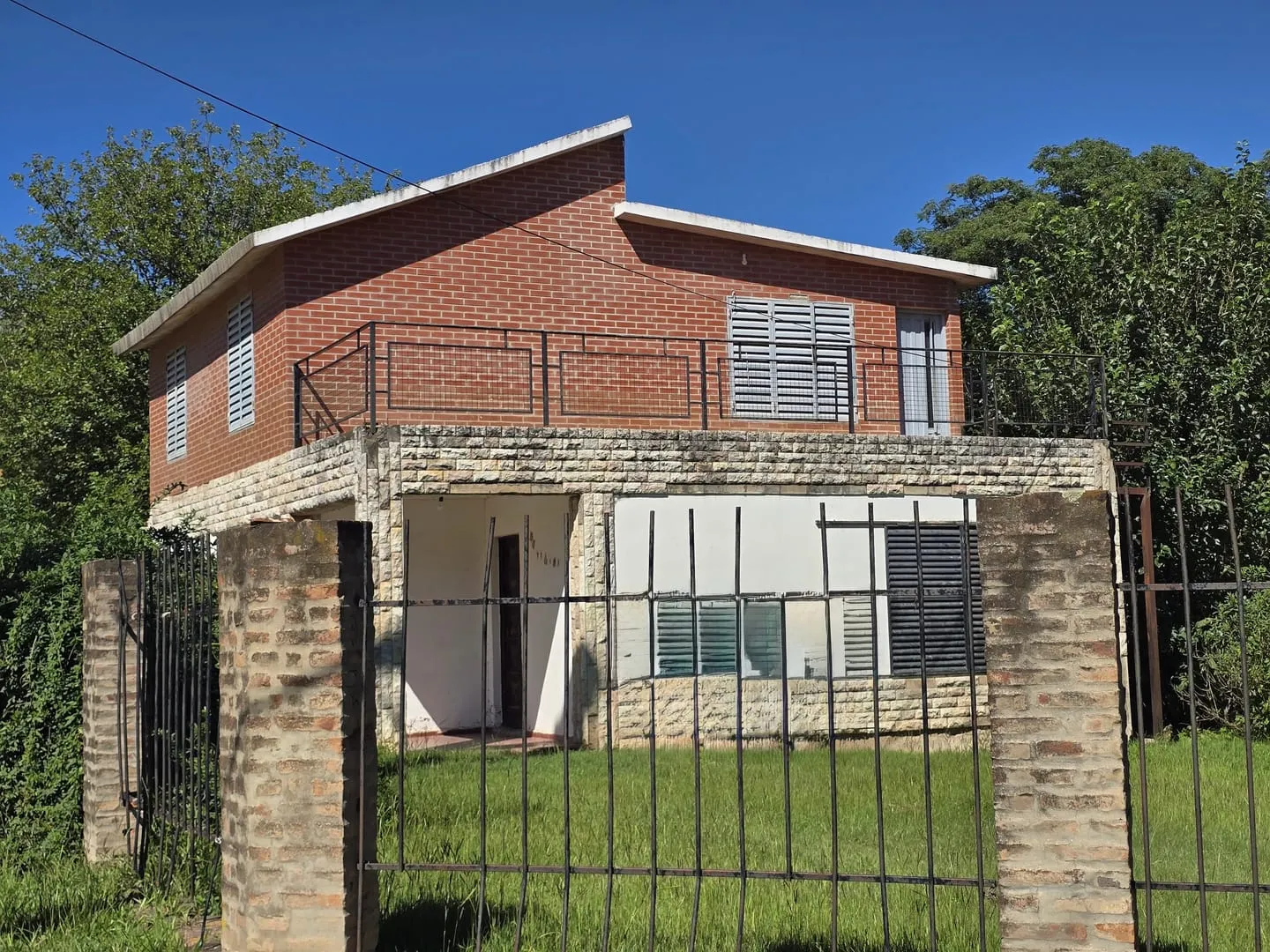 VENTA DOS DEPARTAMENTOS A REFACCIONAR SOL Y RIO VILLA CARLOS PAZ