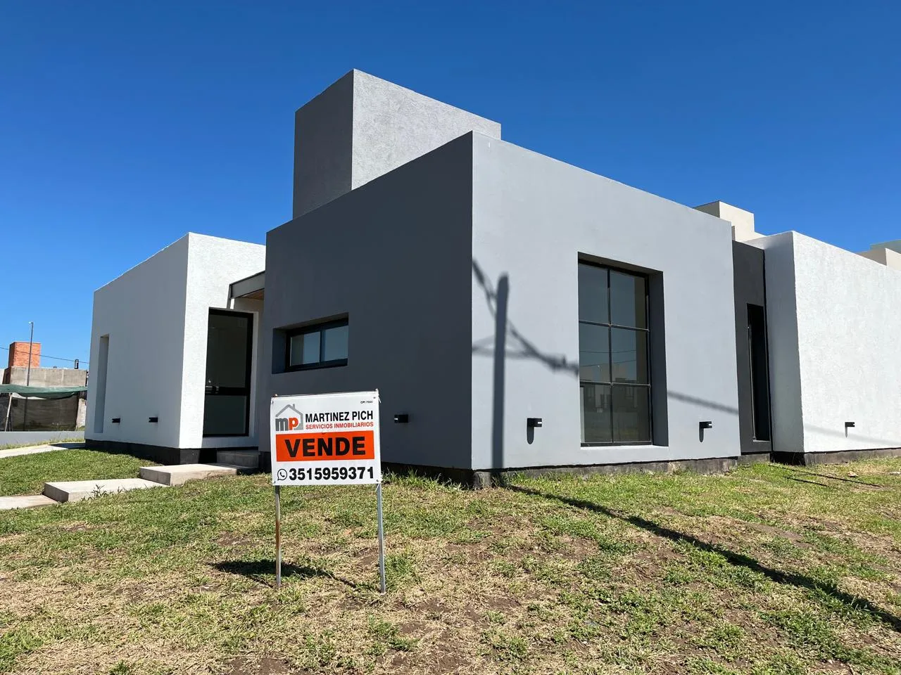 CASA EN PLANTA BAJA LOTE DE 332M2