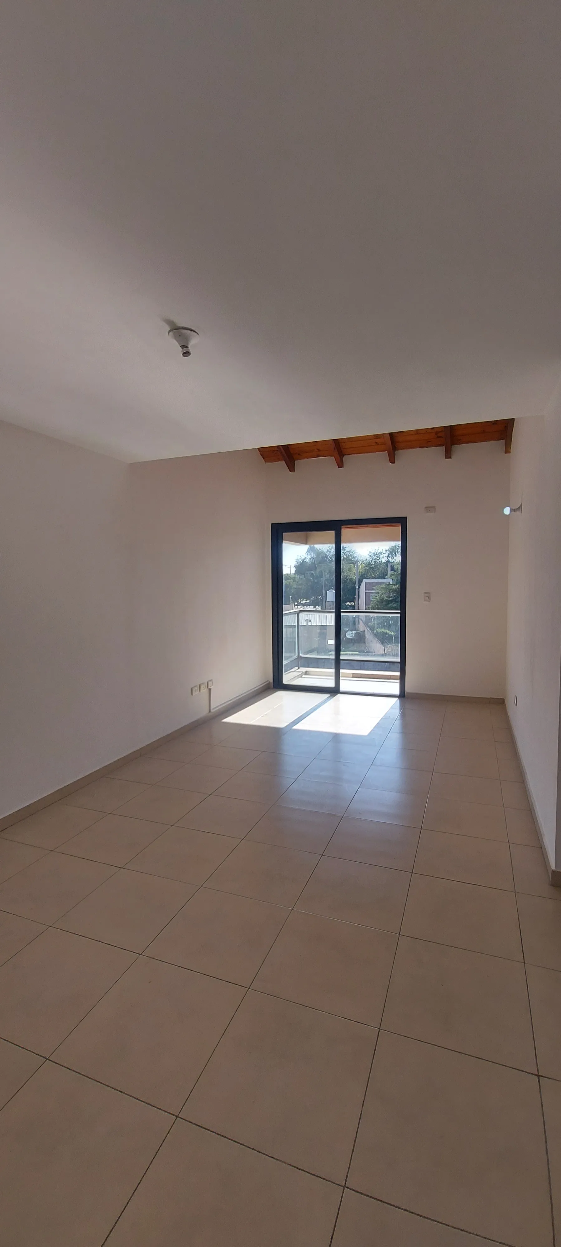 Alquilo Dpto 1 Dorm. y Balcon con Parrilla en Complejo Cerrado Village B°argüello Norte con Pileta.