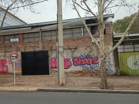 Galpón en Alquiler en Godoy Cruz, Mendoza