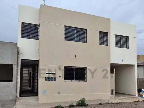 Casa en Venta en Luzuriaga, Maipú