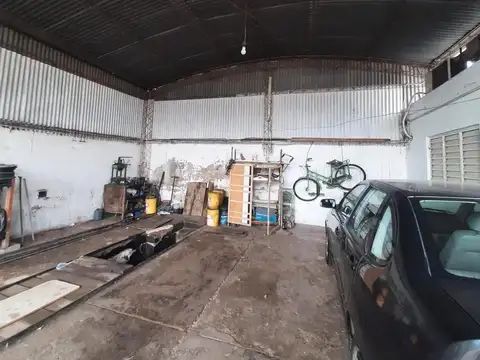 Galpón en Venta en Alto Alberdi, Cordoba