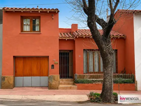 Casa en Venta en Quinta Sección, Mendoza