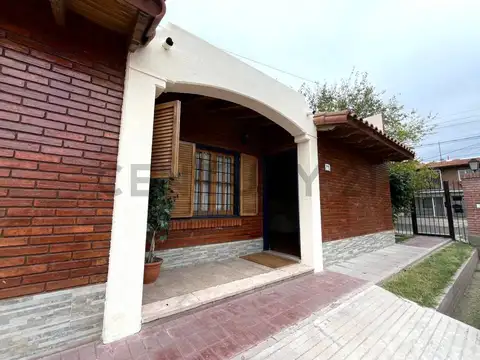 Casa en Venta en Coronel Dorrego, Guaymallén