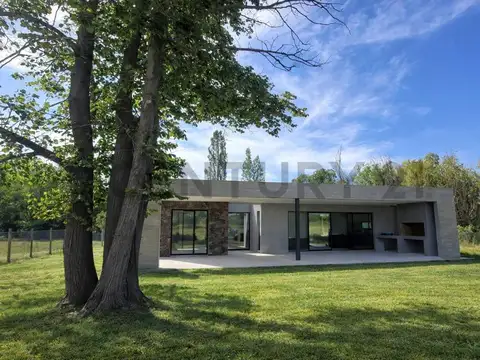 Casa en Venta en Colonia las Rosas, Tunuyán