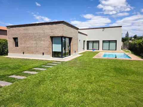 Casa en Venta en Bermejo, Guaymallén