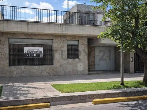 Casa en Venta en Sexta Sección, Mendoza