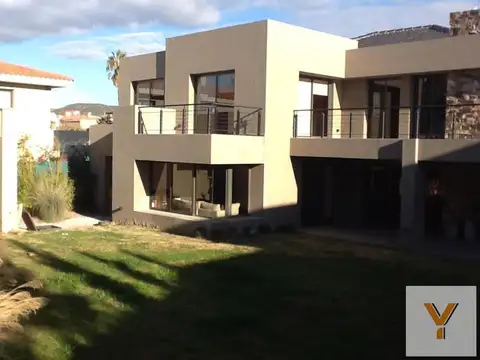 Casa en Venta en Godoy Cruz, Mendoza