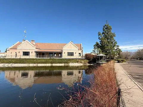 Casa en Venta en Lujan de Cuyo, Luján de Cuyo