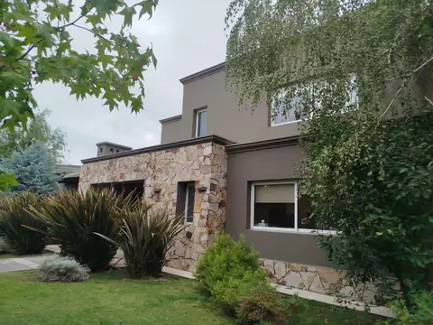 Casa en Venta en Lujan de Cuyo, Luján de Cuyo