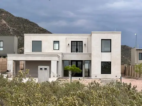 Casa en Venta en El Challao, Las Heras