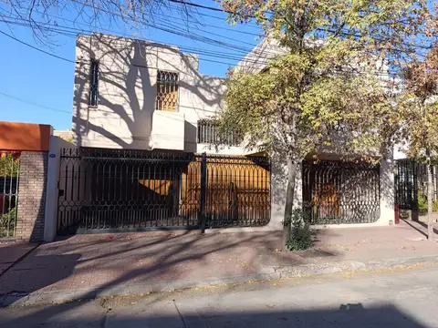 Casa en Venta en Mendoza, Capital