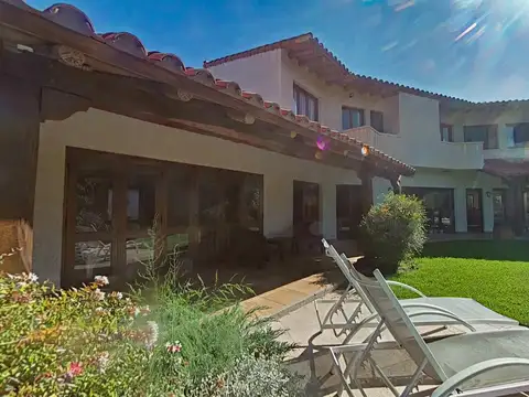 Casa en Venta en Villa Nueva de Guaymallen, Guaymallén