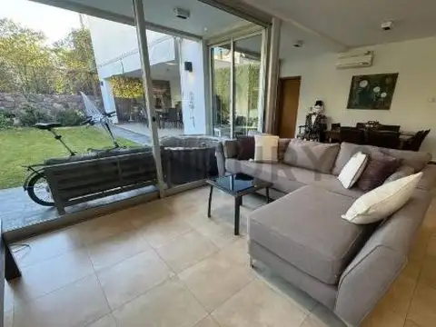 Casa en Venta en Mendoza, Capital