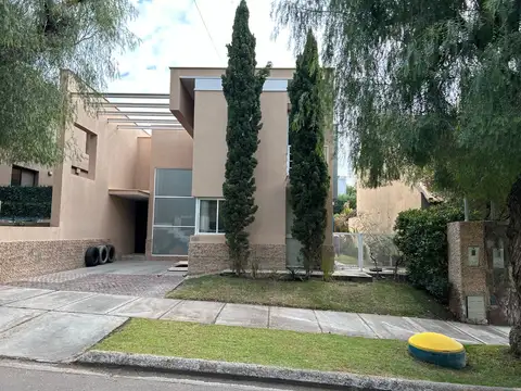 Casa en Venta en Sección 6 Residencial Norte, Mendoza