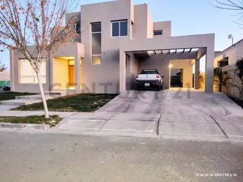 Casa en Venta en Lujan De Cuyo, Lujan de Cuyo