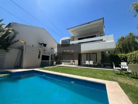 Casa en Venta en Mendoza, Capital
