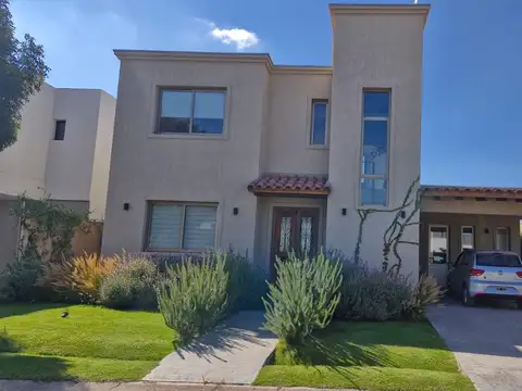 Casa en Venta en Carrodilla la Puntilla, Luján de Cuyo