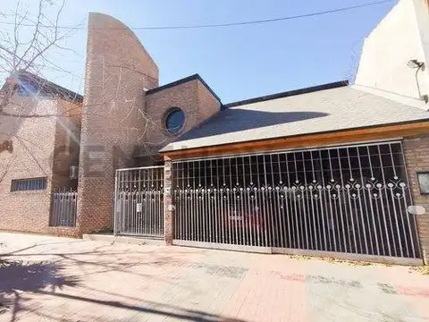 Casa en Venta en Sexta Sección, Mendoza