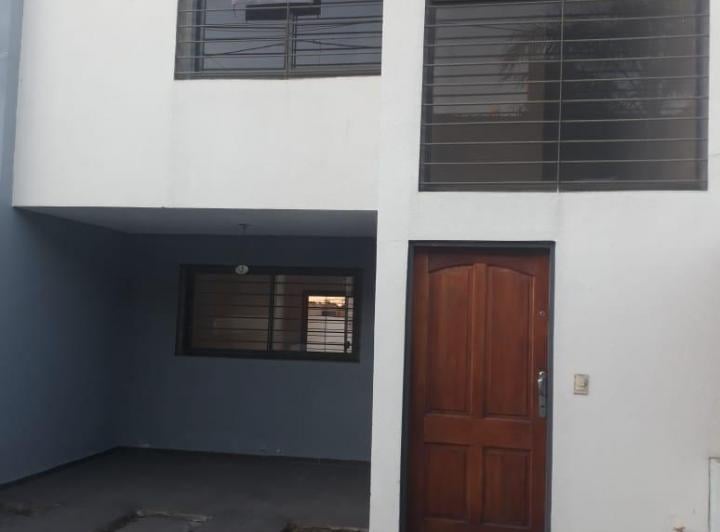 Casa · 110m² · 5 Ambientes · 1 Cochera
