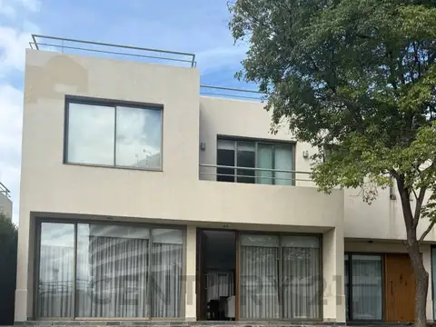 Casa en Venta en Mendoza, Capital