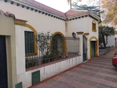 Casa en Venta en Quinta Sección, Mendoza