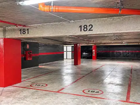 Cochera en Venta en Godoy Cruz, Mendoza