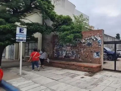 Cochera en Venta en Santa Rosa, Mendoza