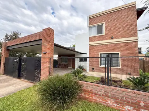 Casa en Venta en Roldan, San Lorenzo