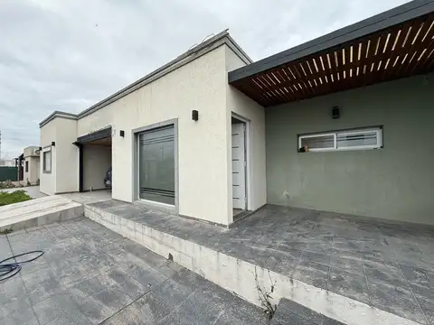 Casa en Venta en Roldan, San Lorenzo