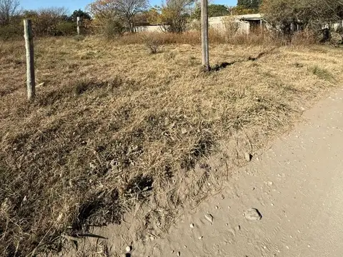 Terreno en Venta en Villa del Prado, Santa María