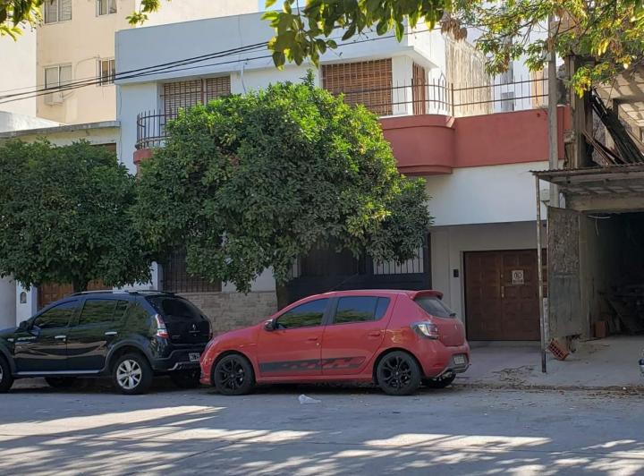 Casa · 200m² · 7 Ambientes